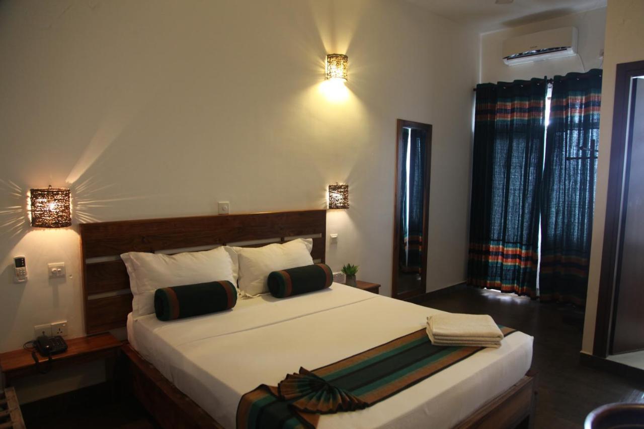 Bay Vista Hotel Arugam Bay Bagian luar foto