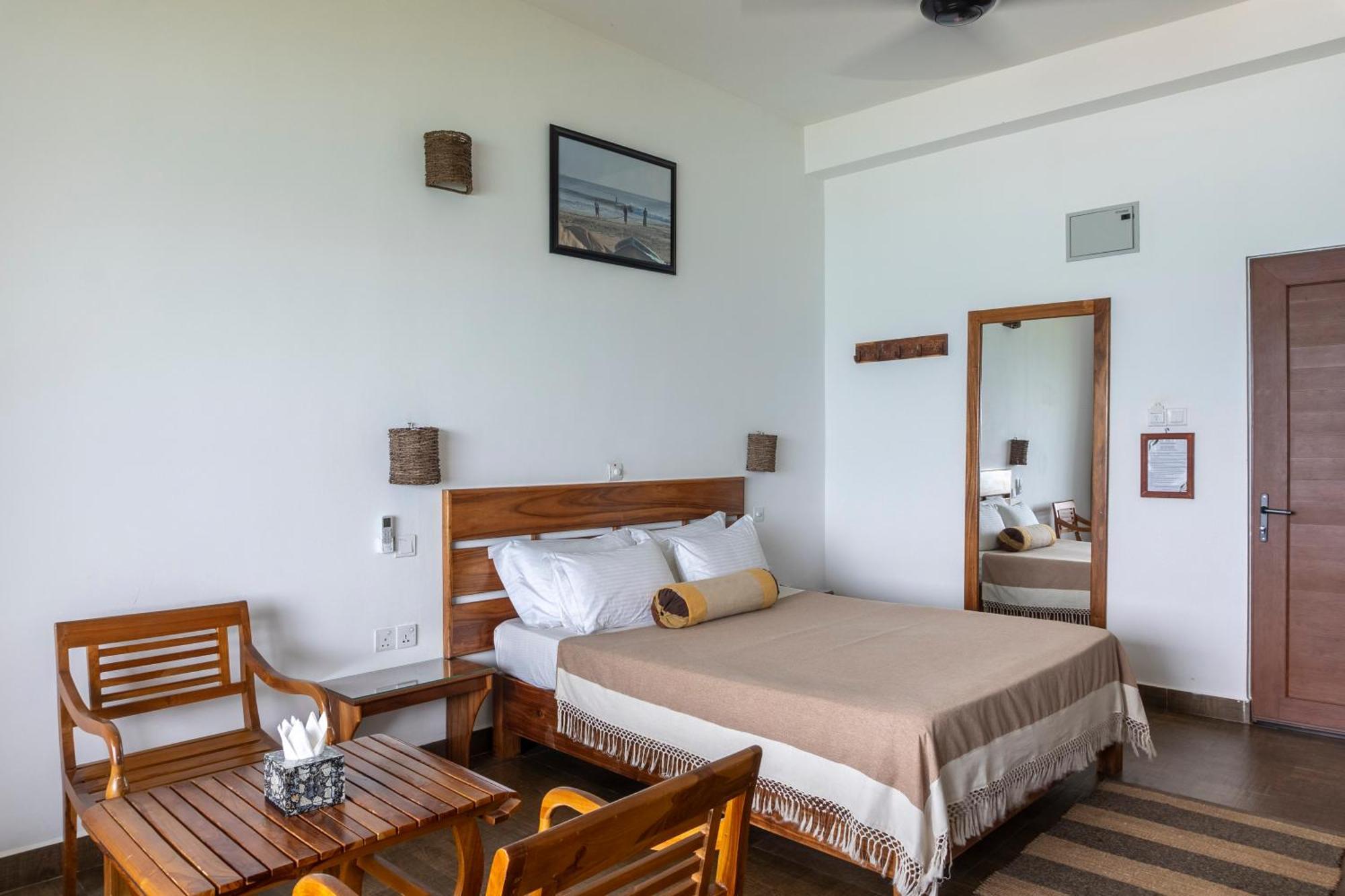 Bay Vista Hotel Arugam Bay Bagian luar foto